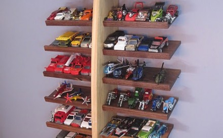 DIY Hot Wheels Display Shelf