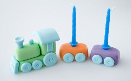 How to make a Train Cake Topper