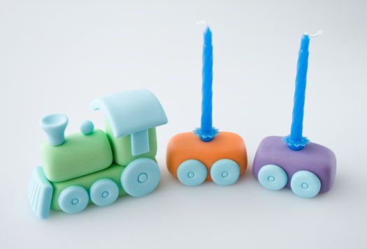 How to make a Train Cake Topper