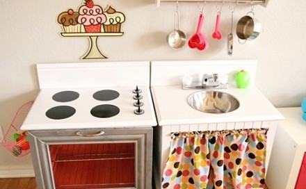 DIY Play Kitchen