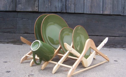 DIY Coat Hanger Dish Drain