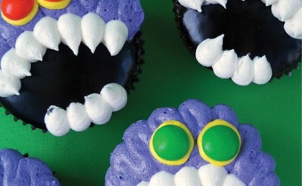 Toothy Monster Cupcakes 